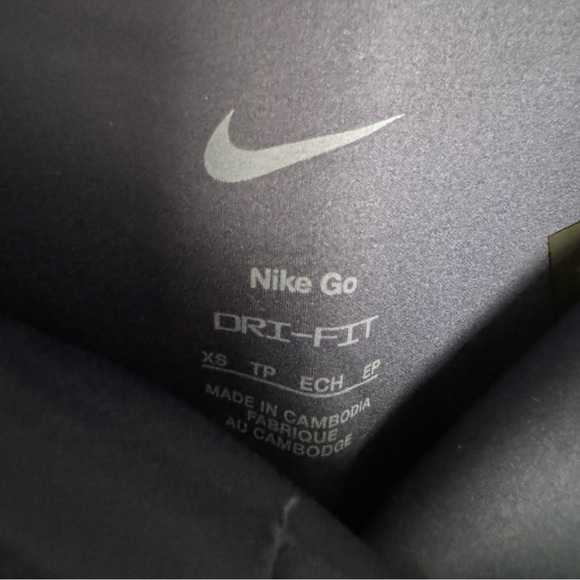 Nike Go High Waisted 7/8 Leggings with Pockets - Picture 3 of 5